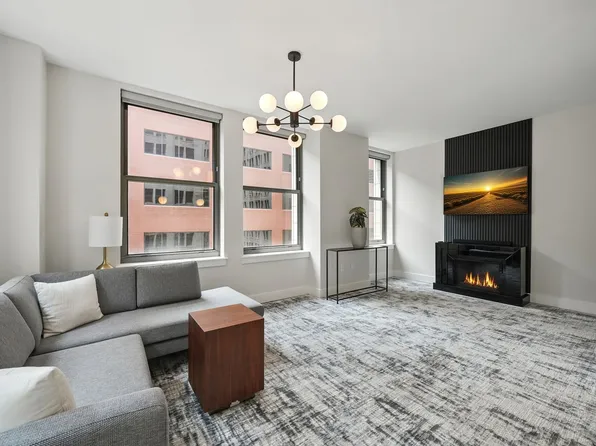 314 N Broadway Ave #806, Saint Louis, MO 63102