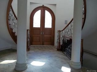 2644 Collendale, Commerce Township, MI 48382