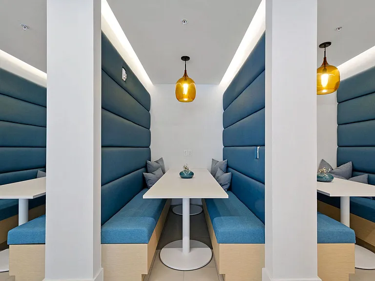 Resident Wi-Fi Lounge