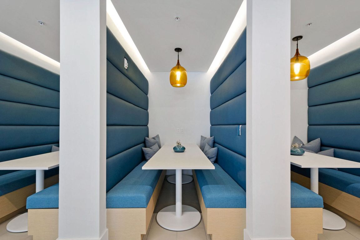 Resident Wi-Fi Lounge