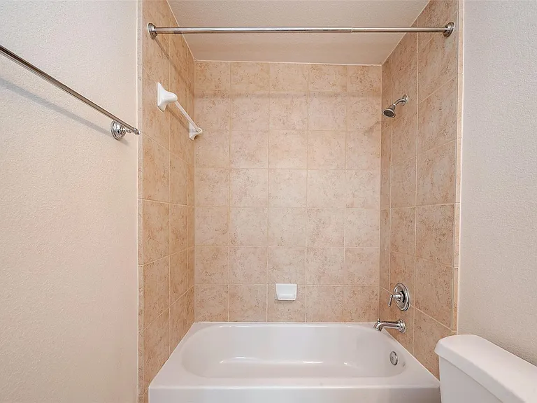 3302 Clearview Cir — Photo 37