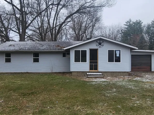 2624 Hemlock Beach Dr, Reading, MI 49274