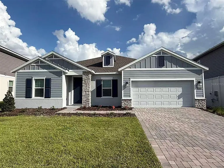 3008 Ella Way — Photo 2