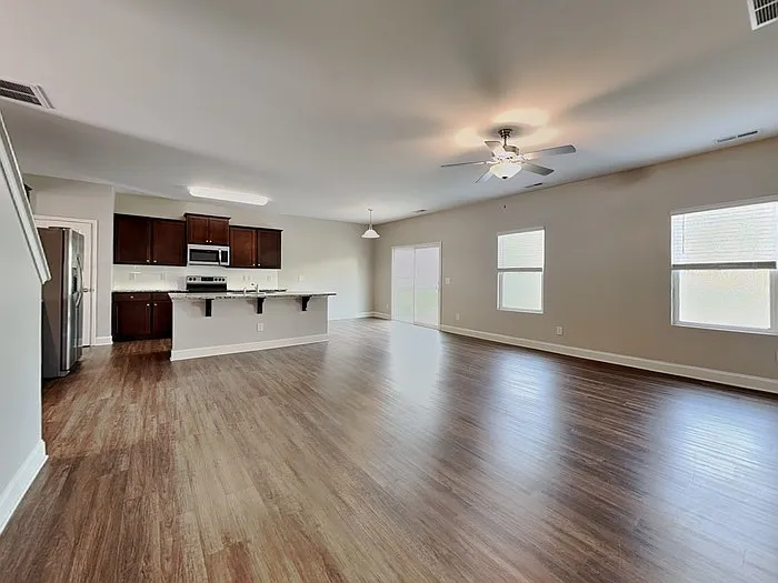 3813 Sapphire Ridge Ct — Photo 4