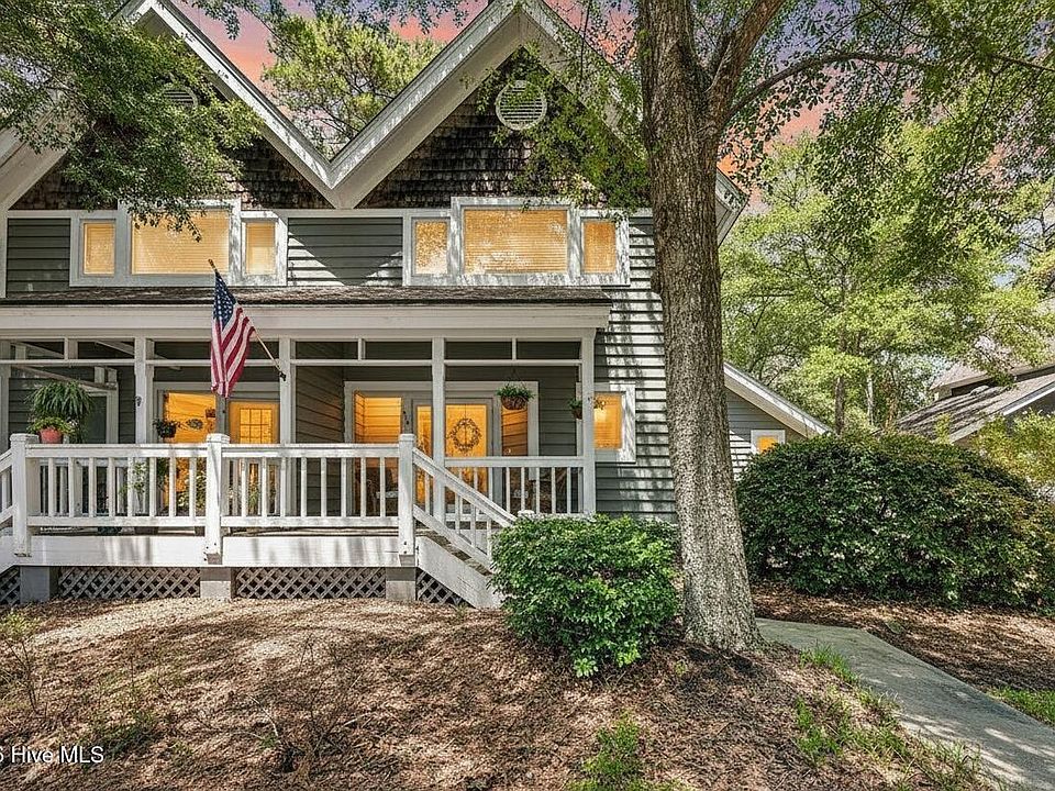 1st image of 818 Indigo Village Court