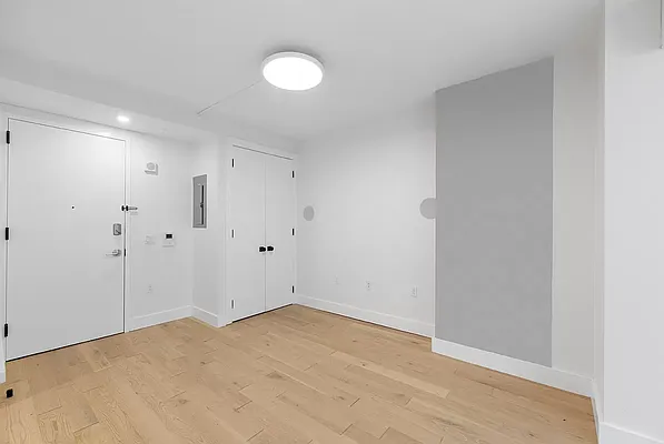 Rented by REAL New York | media 20