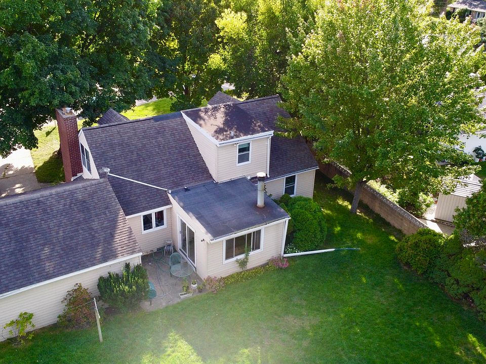 1st image of 1925 Sunny Creek St SE