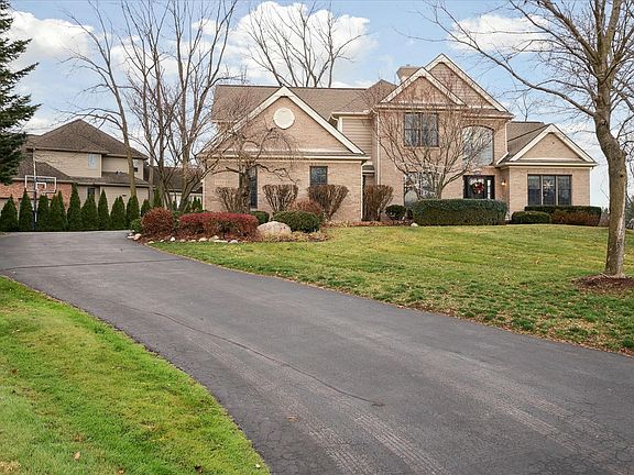 2nd image of 5268 Prairie Dunes Ct N