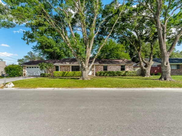 1376 Poppy Ln, New Braunfels, TX 78130
