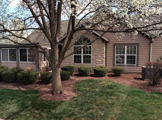 5613 Villa Gates Dr #9, Hilliard, OH 43026