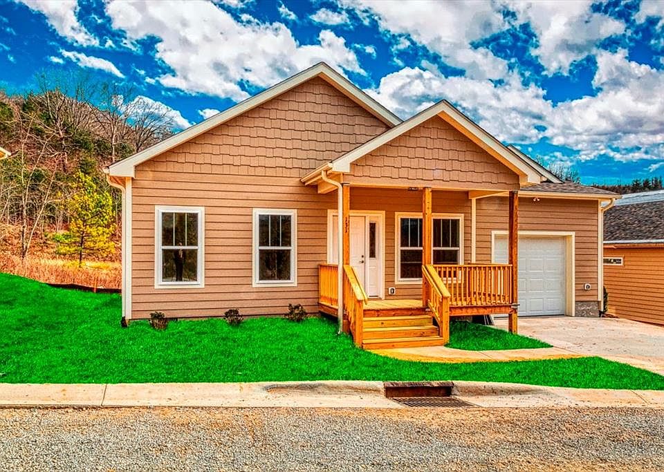 1st image of 131 Denali Ln