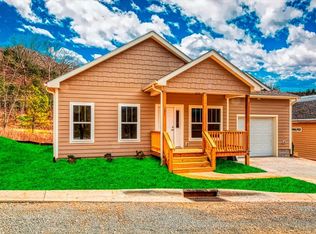 131 Denali Ln, Waynesville, NC 28786