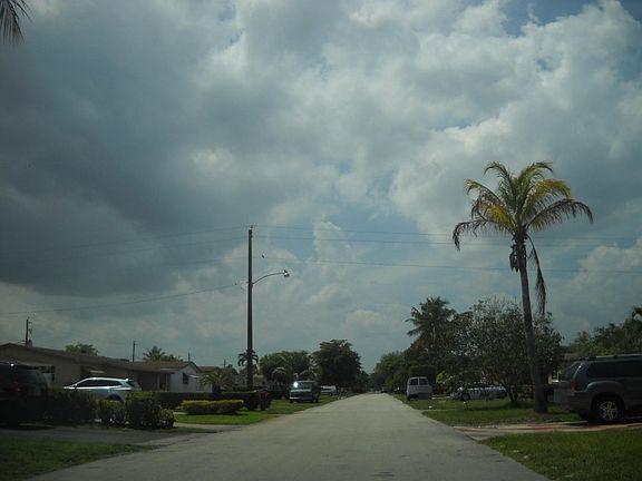 5th image of 7757 Dilido Blvd