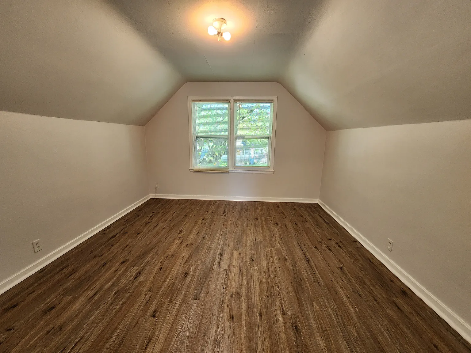 615 Kirkwood Avenue - 1 — Photo 4