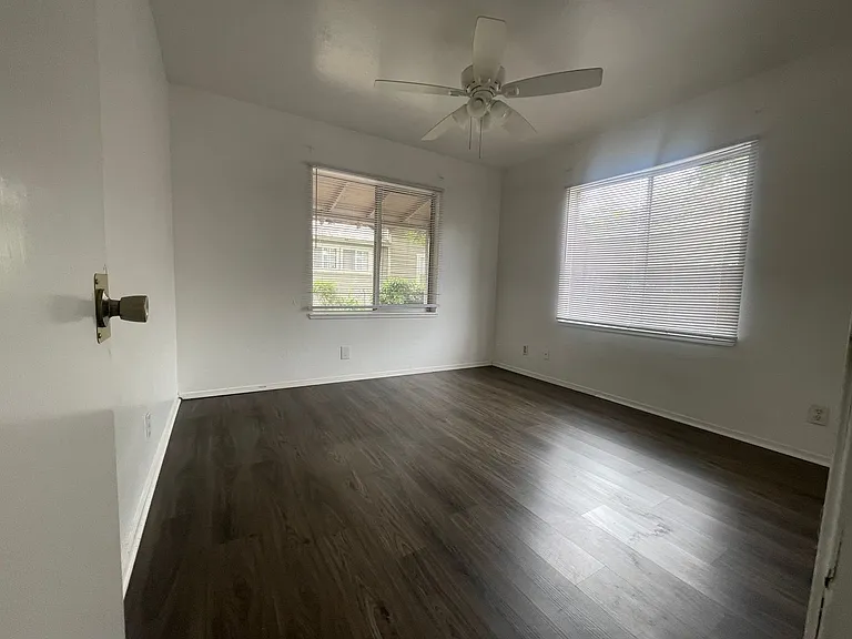 710 Normal Ave — Photo 3