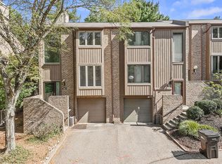 391 Hemlock Ct, Pittsburgh, PA