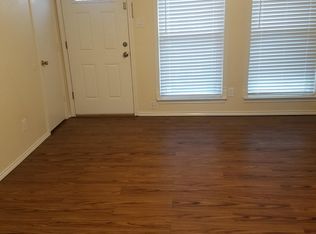 401 N 7th St APT C, Midlothian, TX 76065