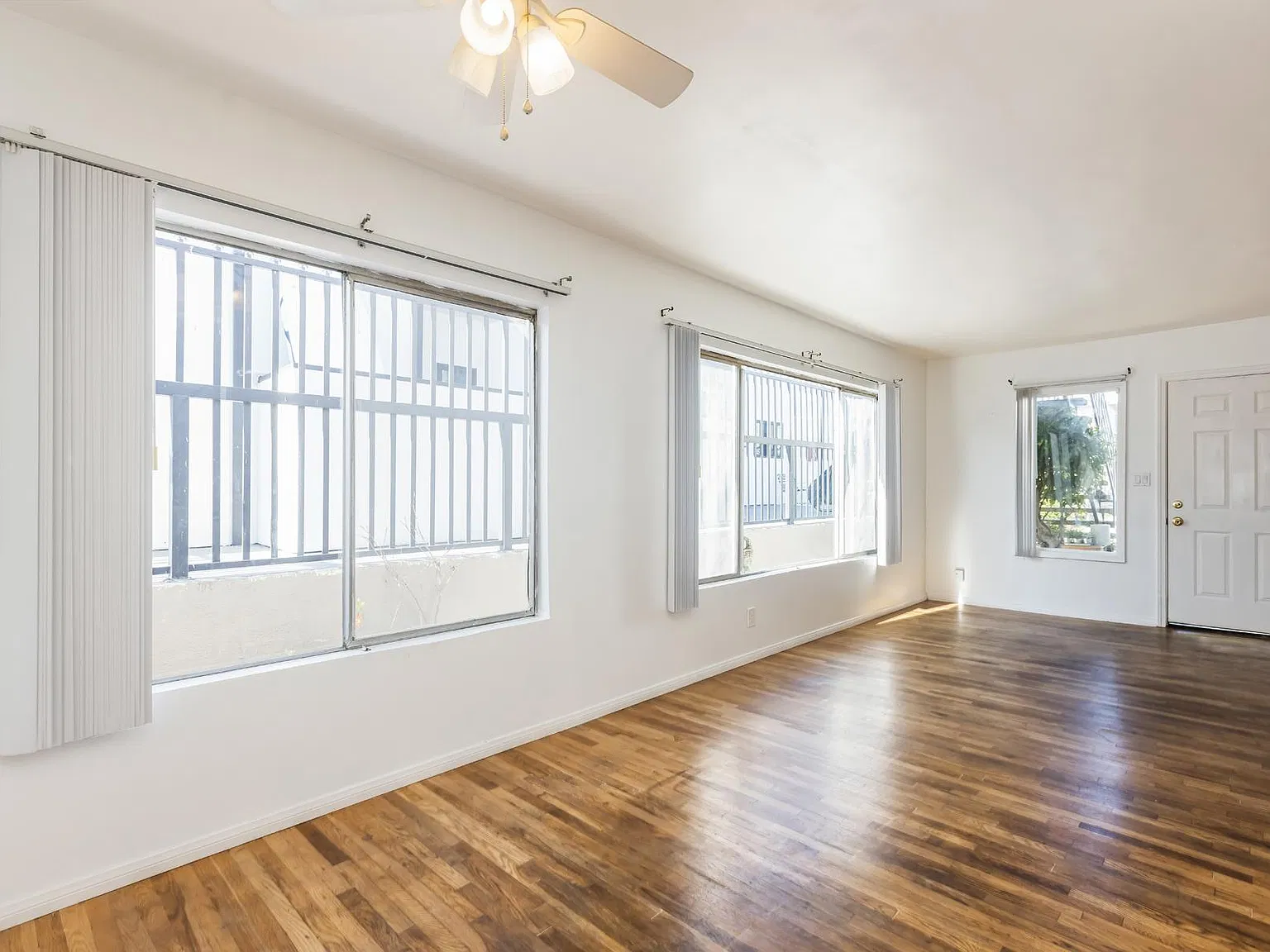 1 bed, 850 sqft, $2,495 — Photo 4