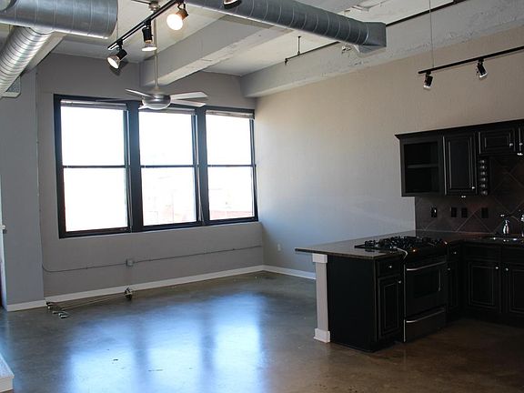 5th image of 1535 Walnut St APT 508