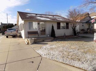 22536 Milner St, Saint Clair Shores, MI 48081