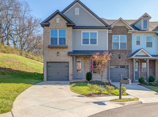 1673 Hampshire Pl, Thompsons Station, TN 37179