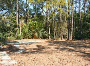 29 Wildwood Rd, Hilton Head, SC 29928