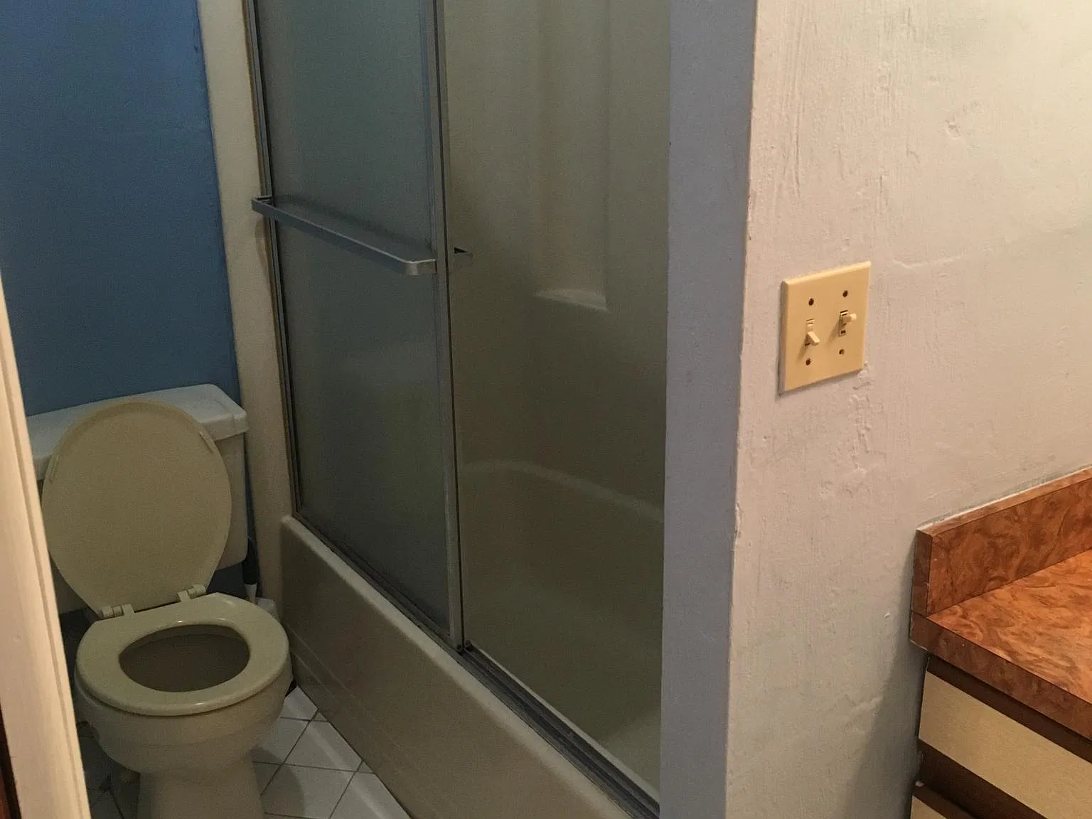 522 Ridgewood Ave — Photo 3
