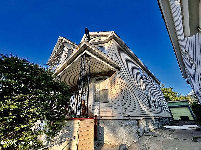 3rd image of 542 N Brandywine Avenue