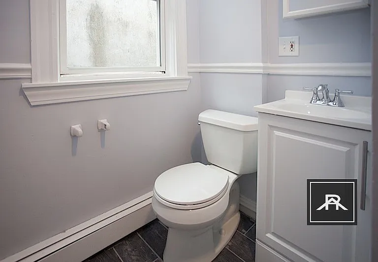 202 Harvard St #2 — Photo 9