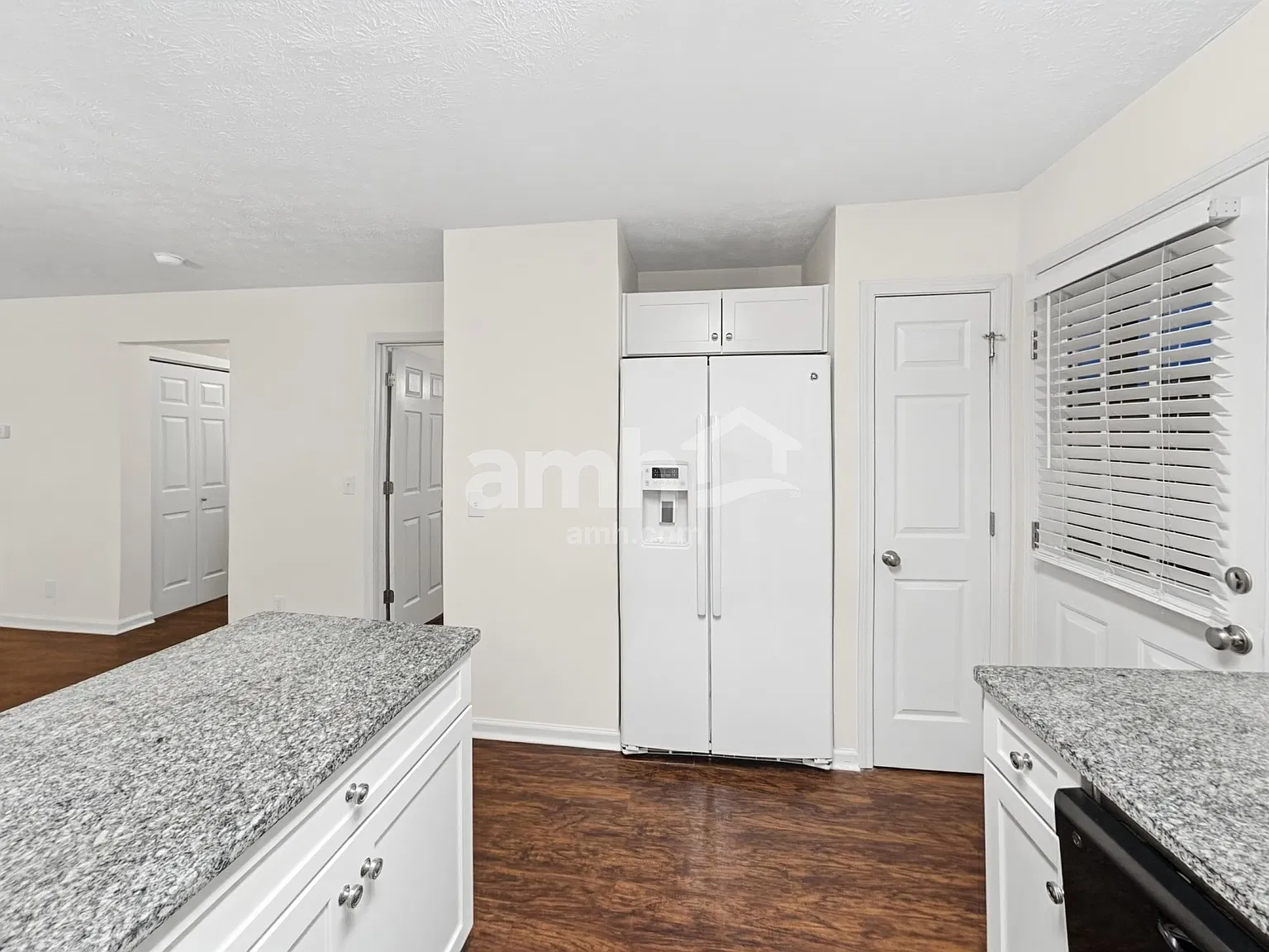 3 bed, 2.5 bath, 1464 sqft, $2,495 — Photo 4