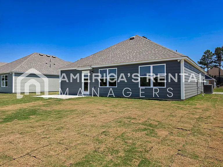 324 Oakmont Cir — Photo 47