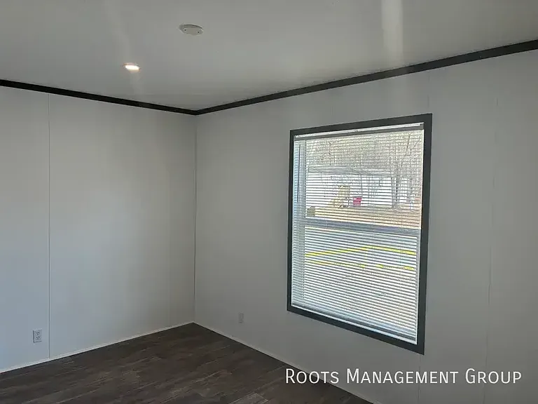 2621 Jeffersonville Rd #23 — Photo 9