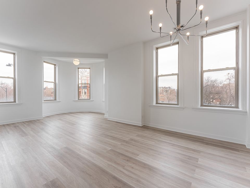 1st image of 2105 N Cleveland Ave #3