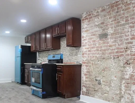 Rented by Warren T Real Estate Corp. | media 22