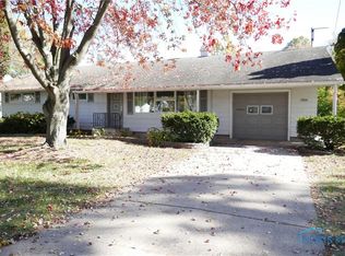 1826 Olimphia Rd, Toledo, OH 43615