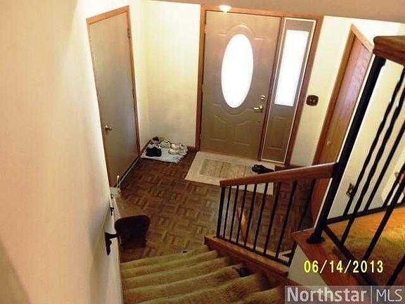 4th image of 1007 42nd Ave NE