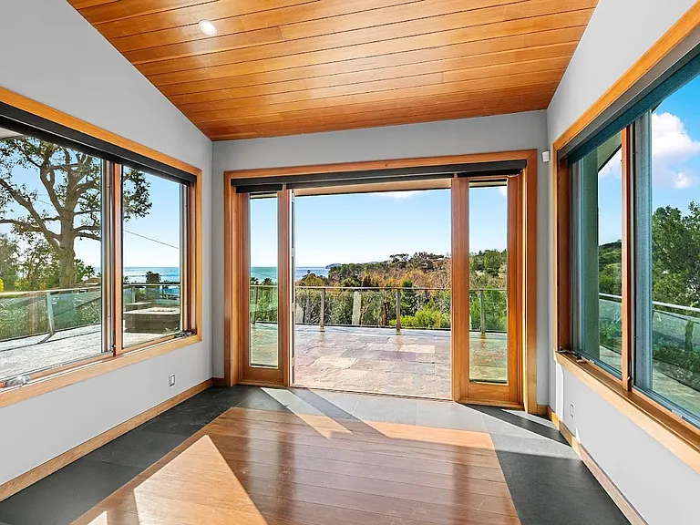 27091 Sea Vista Dr — Photo 25