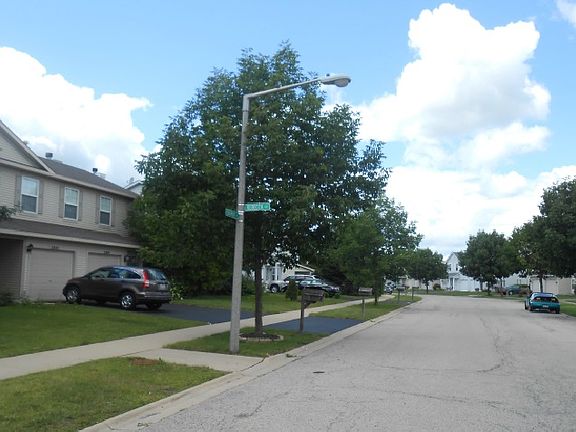 3rd image of 2167 Rebecca Cir