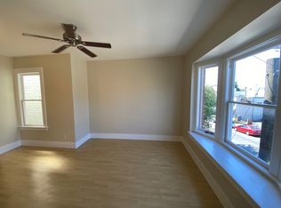 4260 Fremont Ave N #A, Seattle, WA 98103