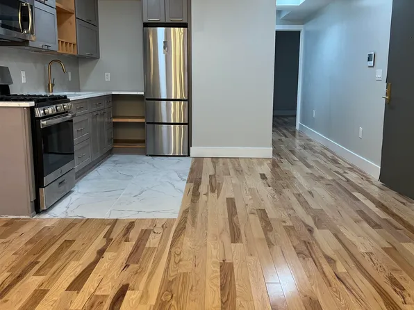 12 Ivy Place image 33 of 37