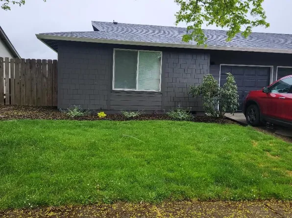 2607 S 7th St, Lebanon, OR 97355