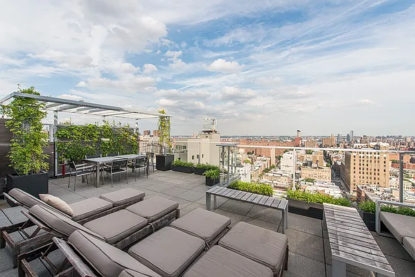 Sold by CORE | media 6
