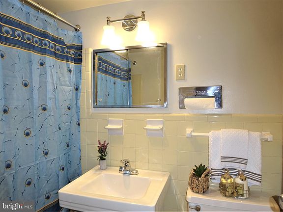 4th image of 10500 Rockville Pike Unit 1308