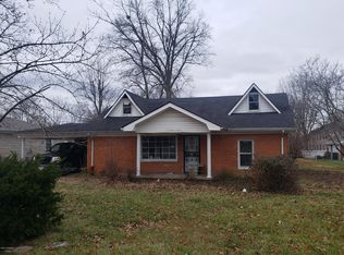 1012 Cristland Rd, Louisville, KY 40214