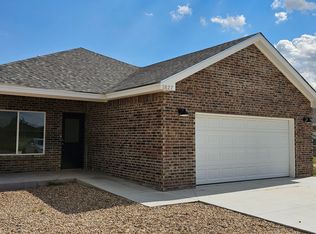1827 Quail Wood Dr, Portales, NM 88130