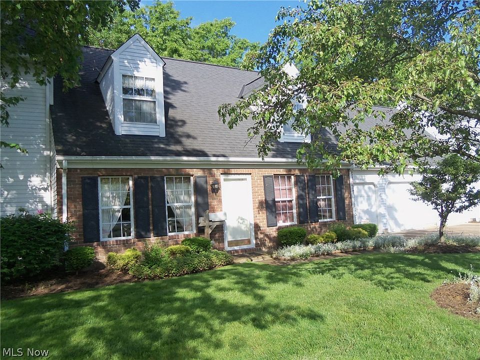 2nd image of 7015 Cobblestone Ln