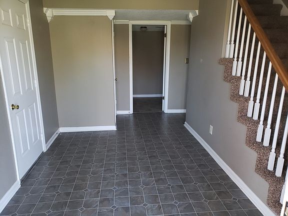 3rd image of 3316 Carrie Dr