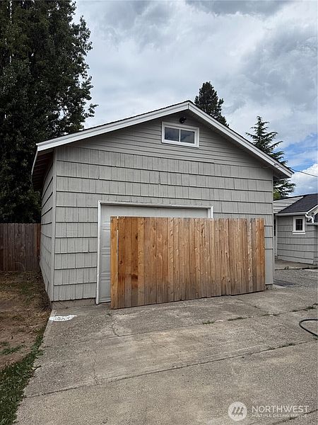4th image of 603 Kansas Street SW #1 & 2