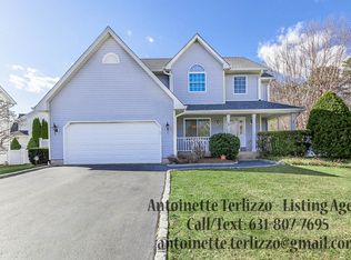3 Max Way, Commack, NY 11725