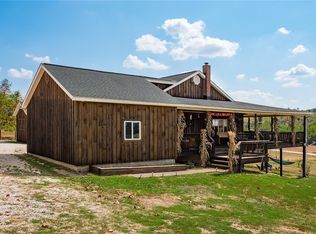 18513 Hobbler Ln, Lore City, OH 43755